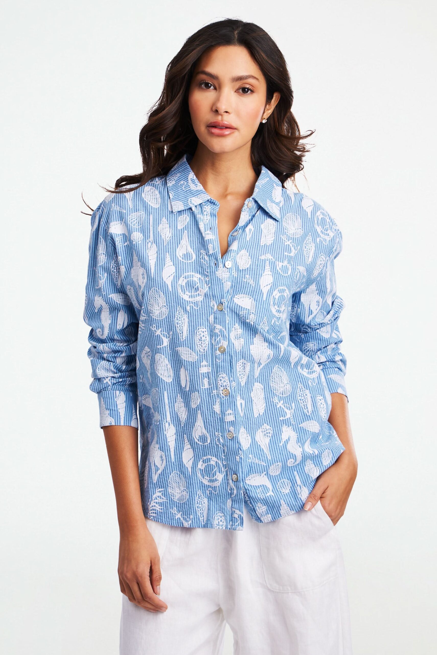 WOMENSSEASIDESTRIPEBOYFRIENDSHIRTNAVYROLLERRABBIT-00026